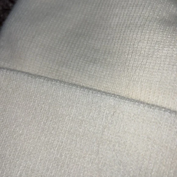 cream beanie - Picture 4 of 4